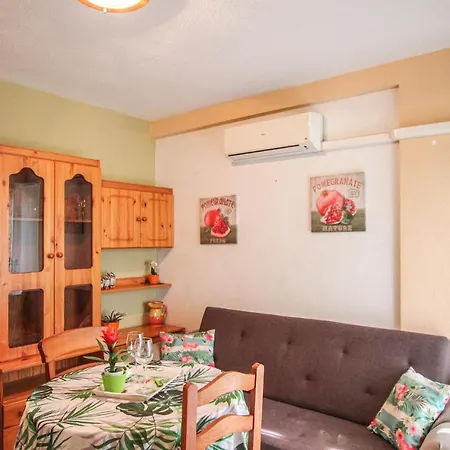 아파트 One-bedroom In *